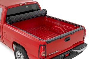 Chevrolet Silverado 1500 Classic Hard Roll Up Bed Cover - Rough Country - Flush, Low-Profile Design - Matte Black - 2007 Chevrolet Silverado 1500 Classic Hard Roll Up Bed Cover - Rough Country - Flush, Low-Profile Design - Matte Black - 2007